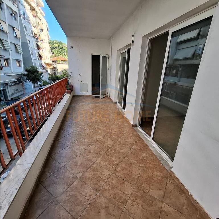 For sale, 2+1 Apartment, Çabej Buildings, Misto Mame