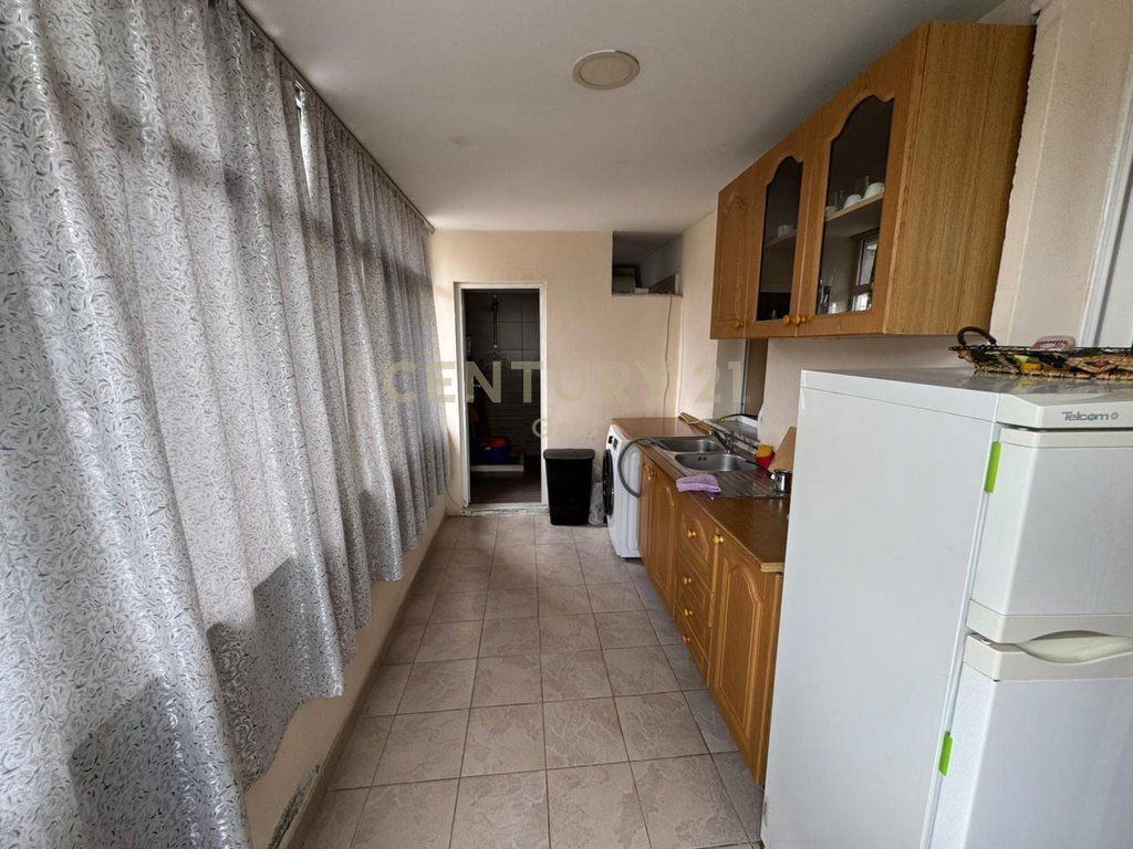 2+1 apartment for sale with separate kitchen 140,000 €
