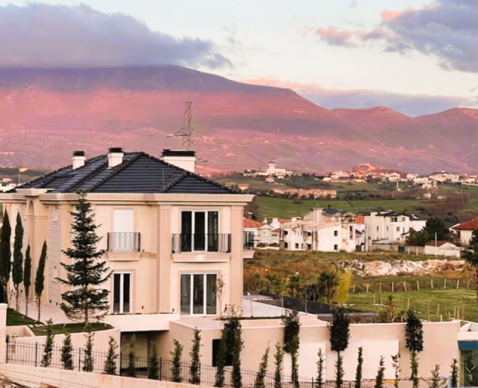 🏡Villa di Lusso in Vendita con 2 Piscine a Mjull Bathore, TEG🔥