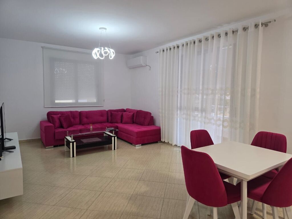 🏡✨ FOR RENT – 1+1 Apartment in Lungomare, Vlorë ✨🏡