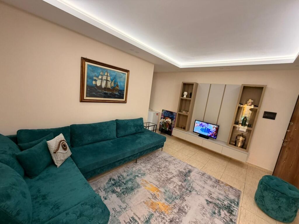 🏡 Apartment 1+1 for Rent in Shkëmbin e Kavajës – Only 50 Meters from the Sea 🌊