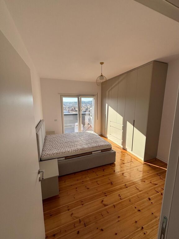 Apartment for rent , glass room