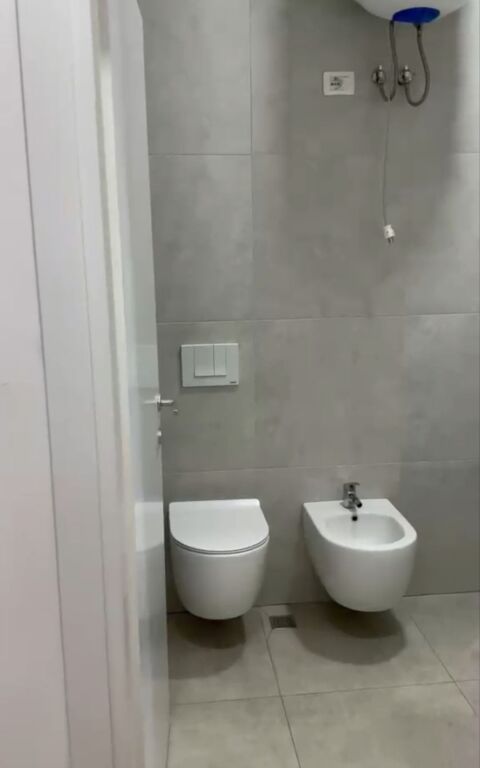 Qera | Apartament 2 + 1+ 2 | Rruga 5 Maji | 600 €/muaj
