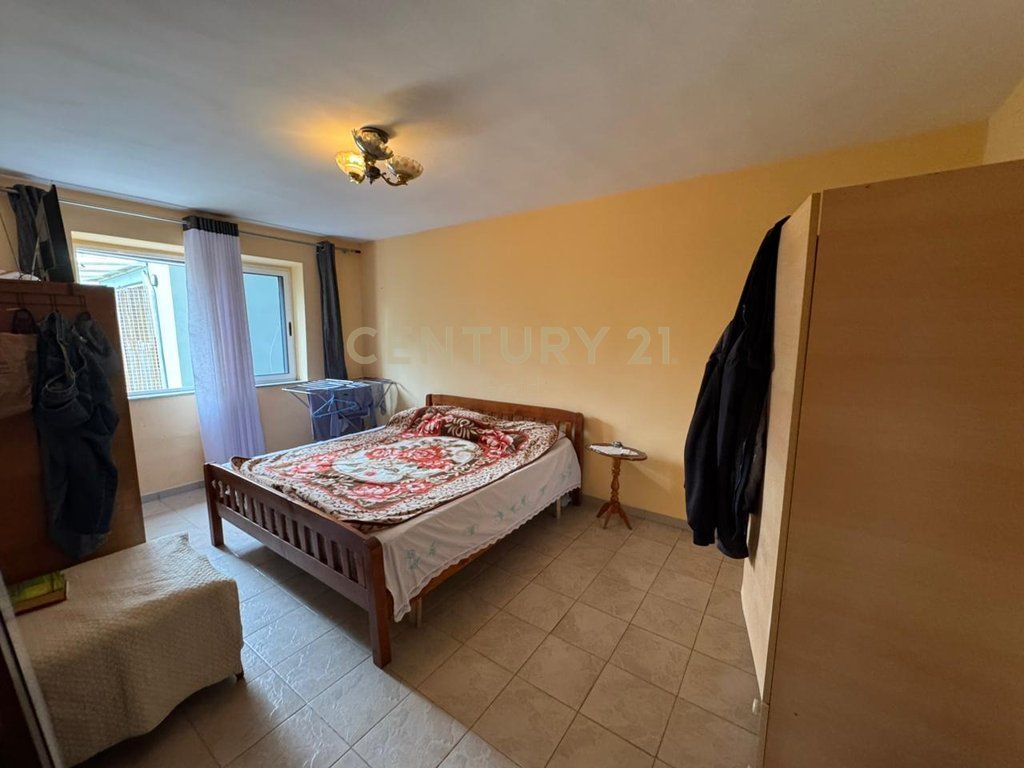 2+1 apartment for sale with separate kitchen 140,000 €