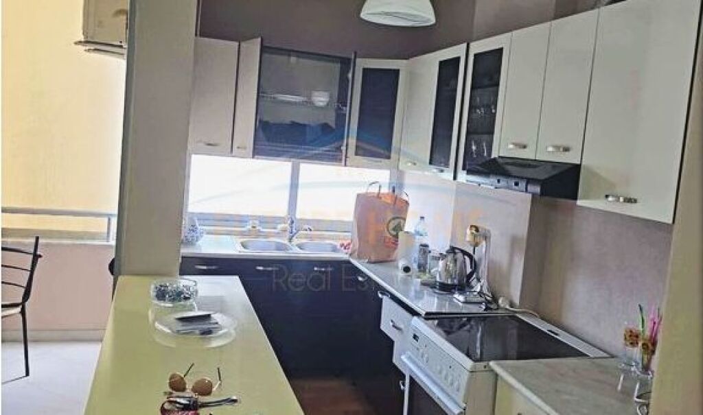Shitet, Apartament 2+1+2, Unaza e Re