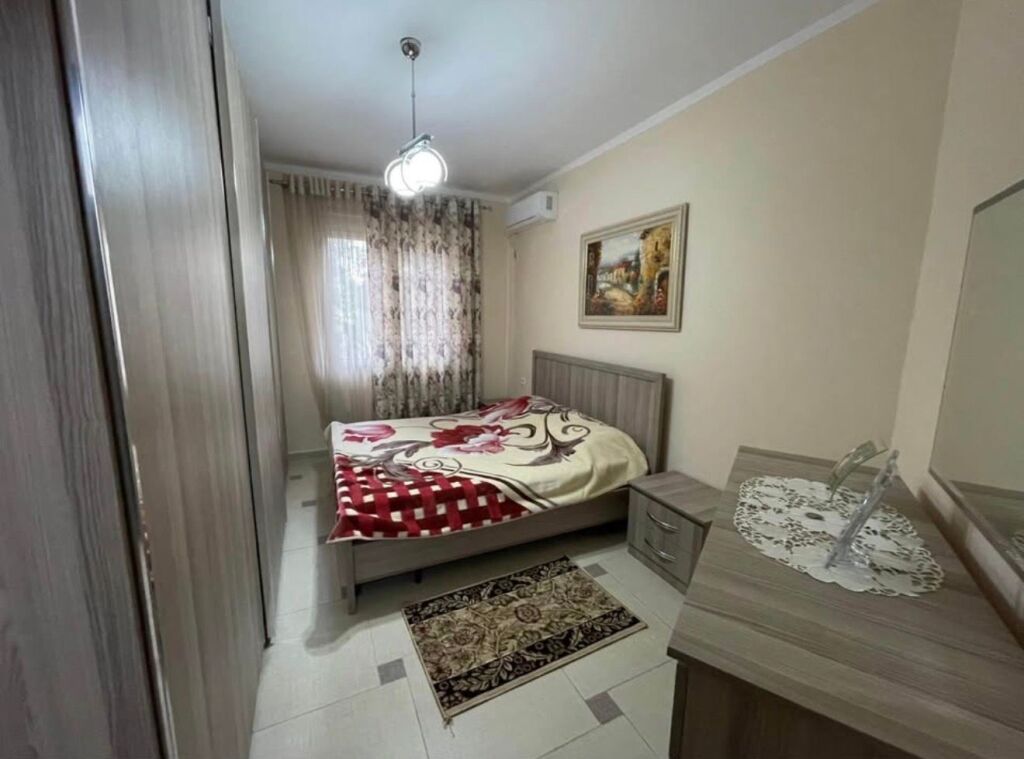 Shitet super apartament 1+1 tek blloku ne plepa