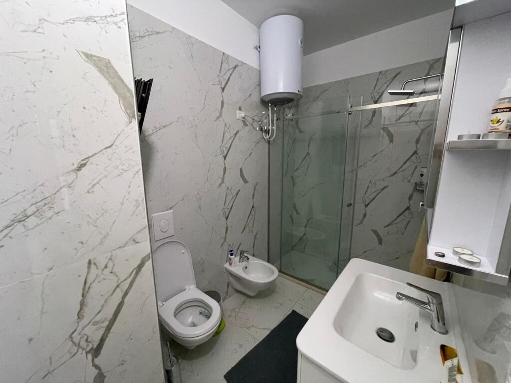 Appartamento in affitto a lungo termine Centro città Vlore, Monchery