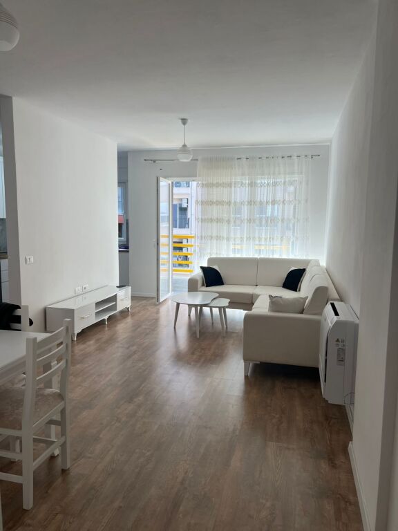 Apartament 2+1 per qera
