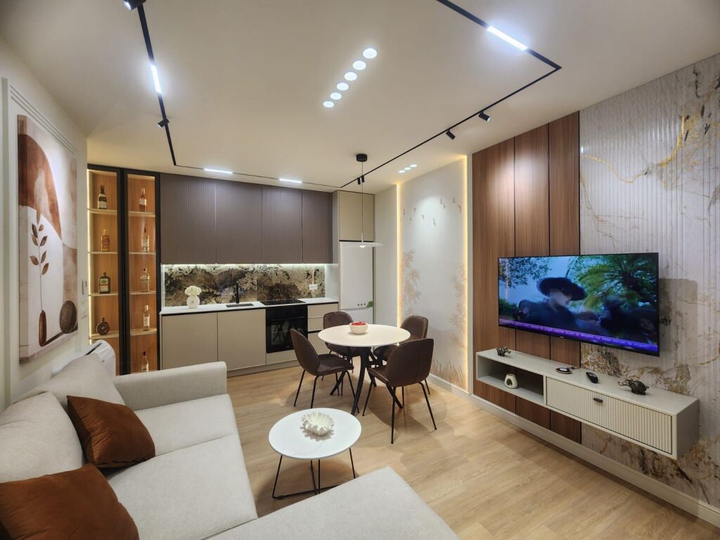 Shitet Apartament 1+1 ne Plazh