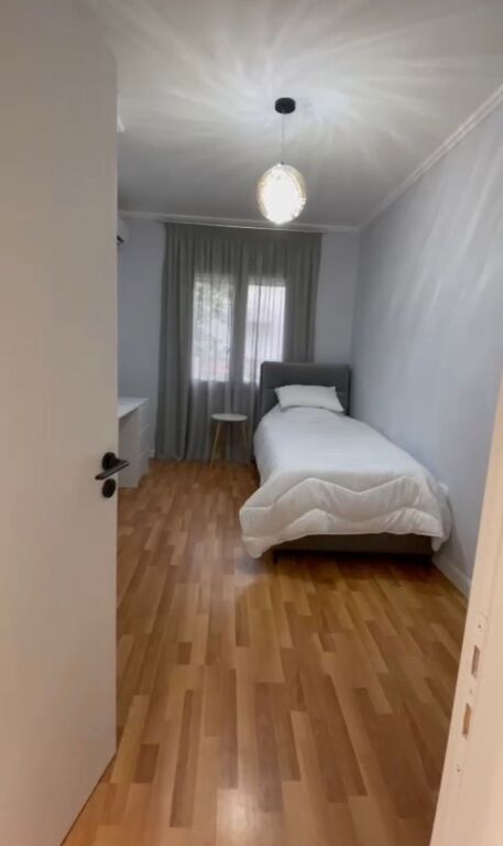 Super 2+1 for rent at Komuna e Parisit, Kristal Center