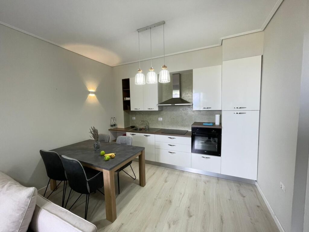 Appartamento in affitto a lungo termine Centro città Vlore, Monchery