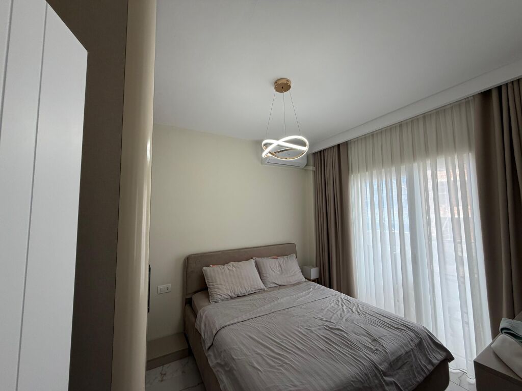 Shitet Apartament 1+1 ne Golem !
