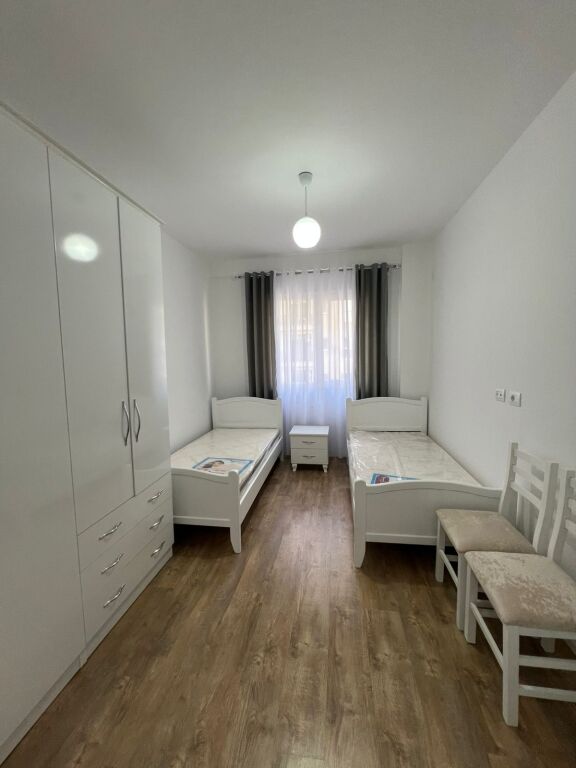 Apartament 2+1 per qera