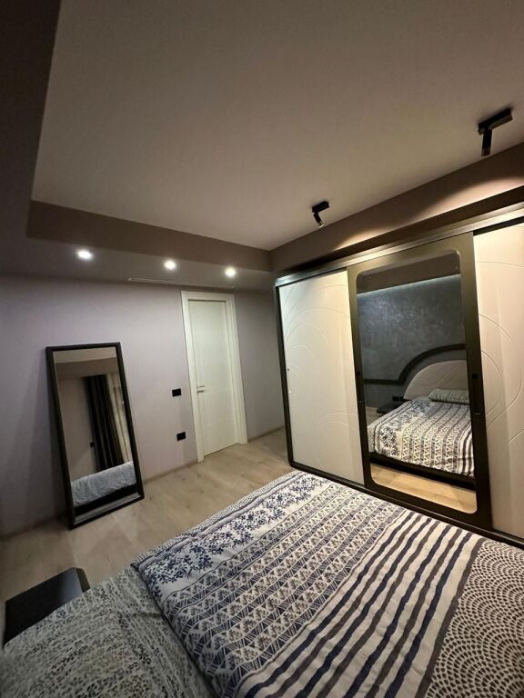 Shesim super apart 2+1+2 te Kompleksi Delijorgji