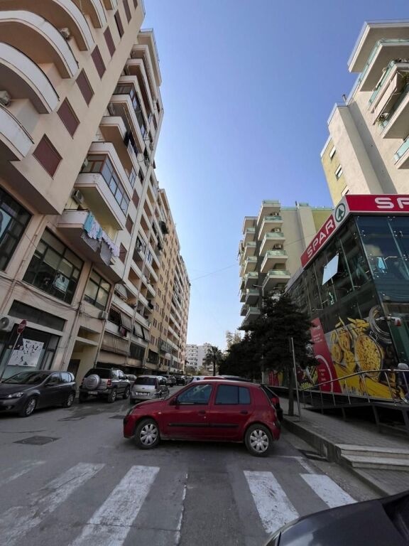 Apartament 1+1 per shitje Vlore , Green Tower te Kali Trojes