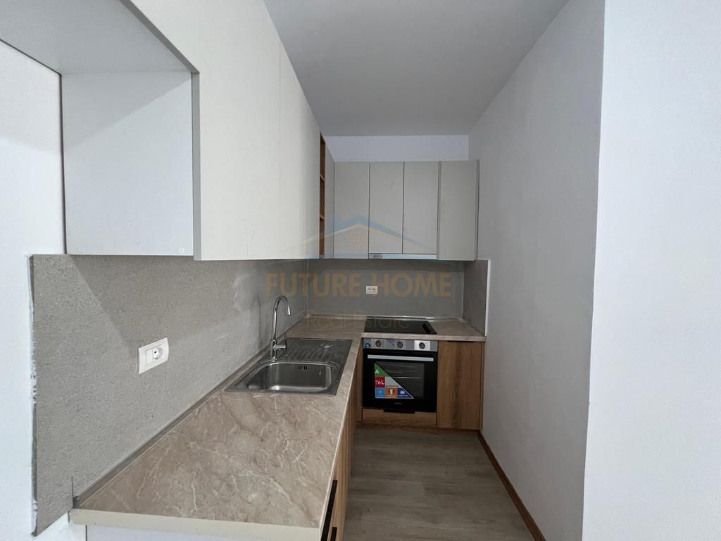 Apartment 2+1+2, 5 May Street, Tirana