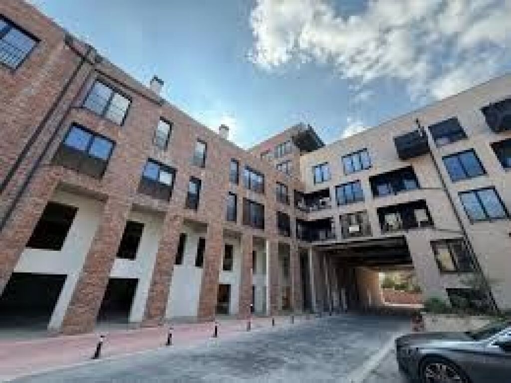 Shitet, Apartament 1+1+Verande , Kodra e Diellit, Tirane