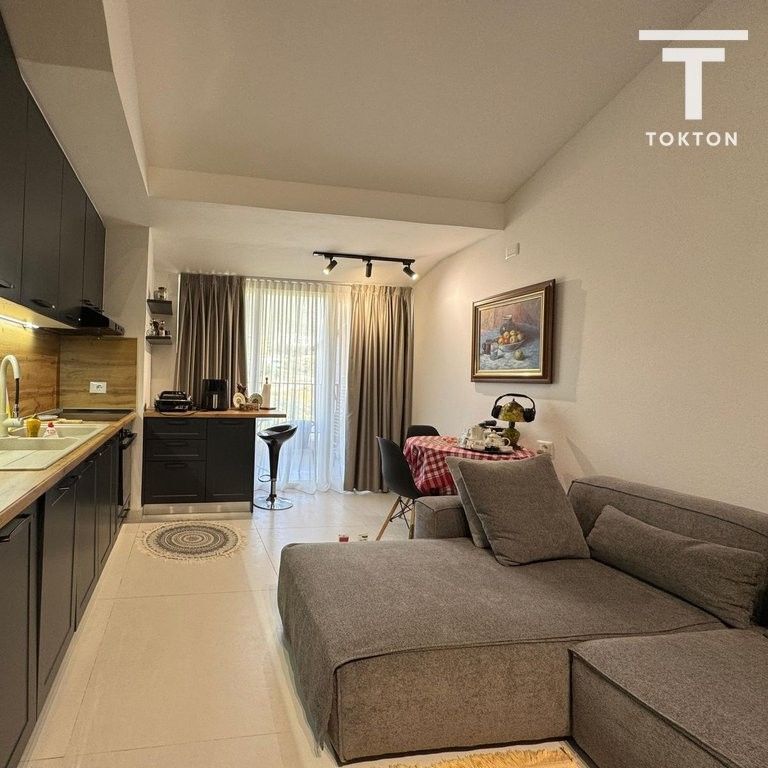 SHITET, APARTAMENT 1+1, FRESKU, TIRANË