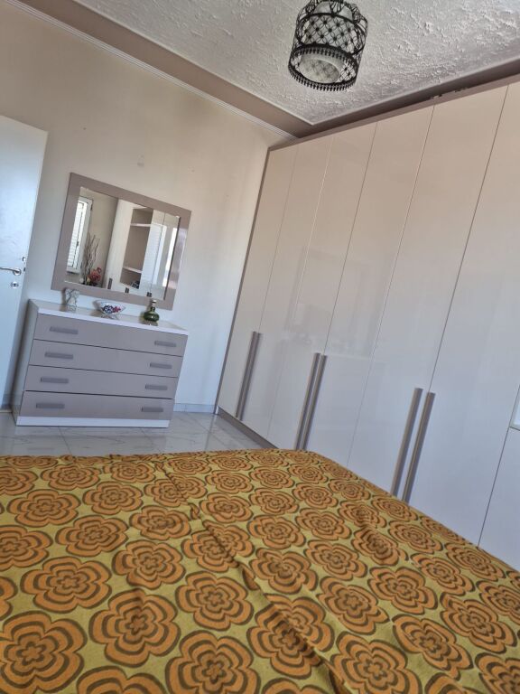 JEPET ME QERA APARTAMENT 2+1 TEK Shkolla e Baletit - RRUGA ELBASANIT  , TREGU ELEKTRIK, ALI DEM , 600 EURO