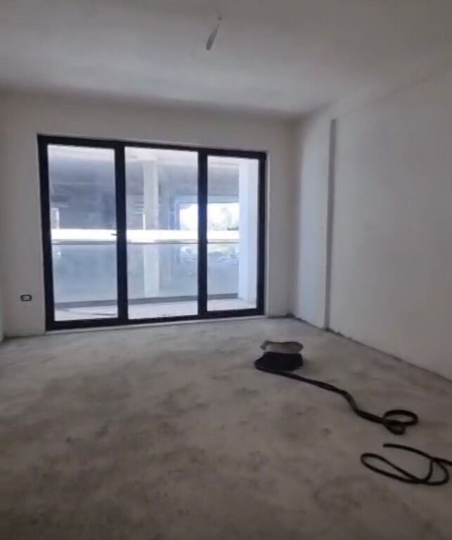 Shitet apartament 2+1 tek Liburna ne Golem!