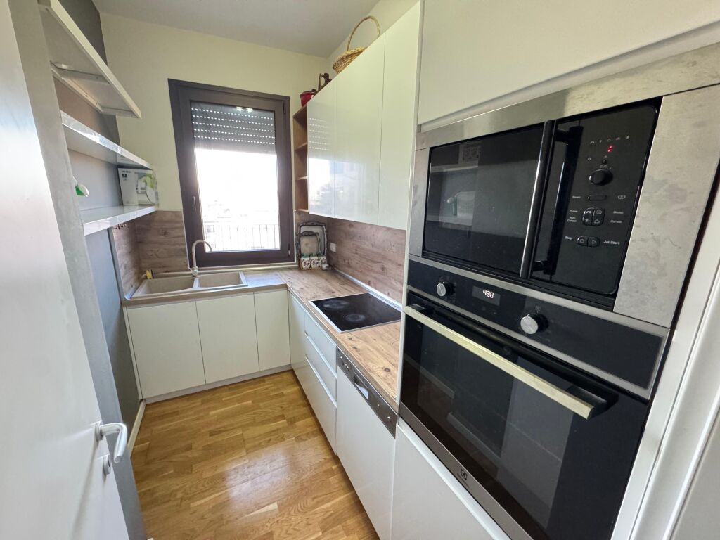 🏡 Apartment 1+1 with veranda for rent 📍 Barrikadave Street 💰 Price: 700 euro / month