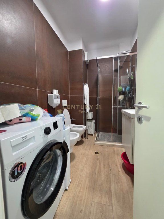 SHITET SUPER APARTAMENT 2+1 ME PAMJE DETI NE QERRET!