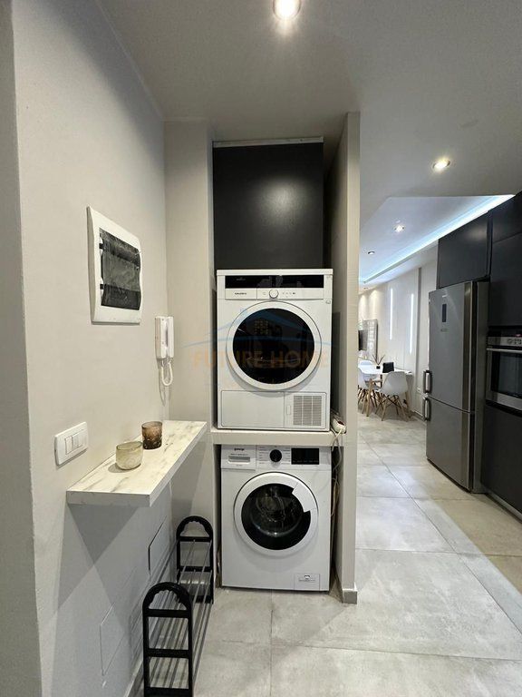 Shitet, Apartament 1+1+Verande , Kodra e Diellit, Tirane