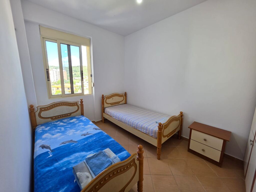 Jepet me Qera Afatgjate Apartament 2+1 me Pamje Deti - Vlore
