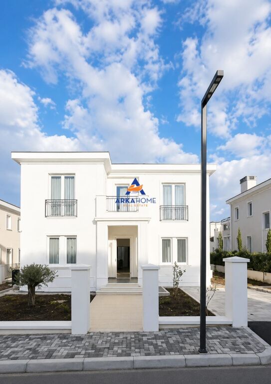 AFFITTASI VILLA SU 2 PIANI "IN ROLLING HILLS 2, TIRANA" 10.000 EURO