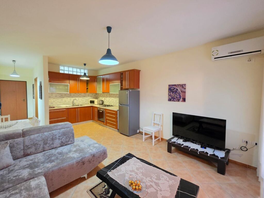 Apartment 2+1+2wc + PARKING for Long Term Rent - Lungomare, Vlore