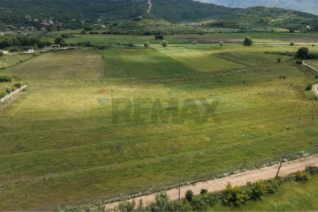 Land for sale in Tragjas, Vlorë