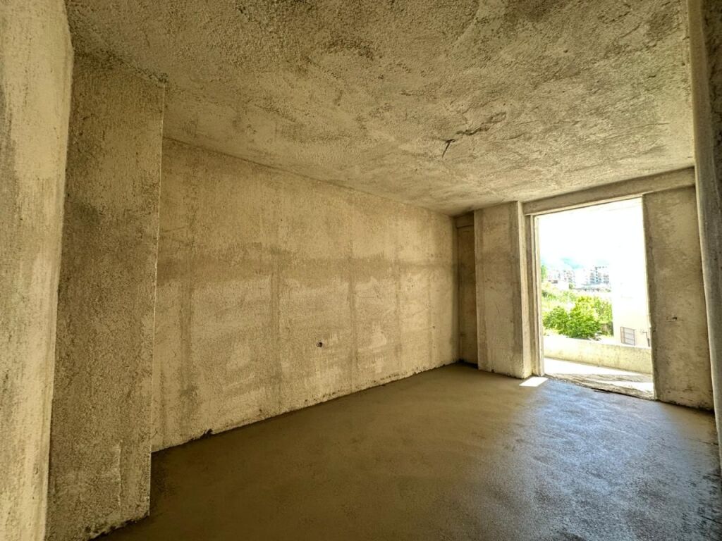 For sale: 1+1 apartment under construction nearing completion - Bolv Oil, Vlore