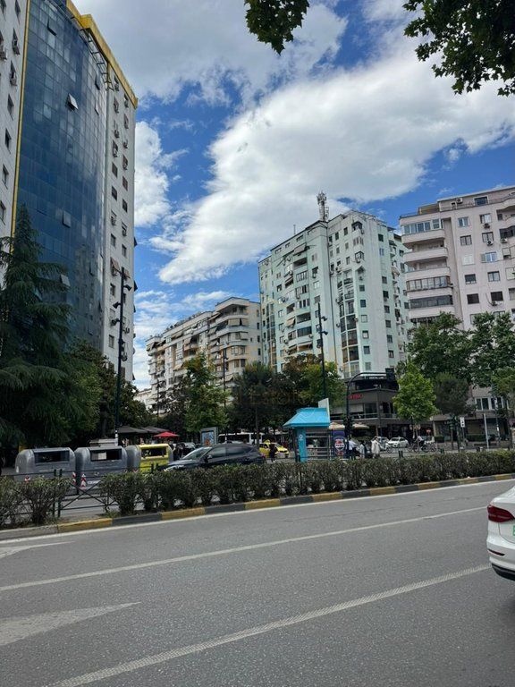 Shitet,Apartament 1+1,Bulevardi i Ri, Tirane
