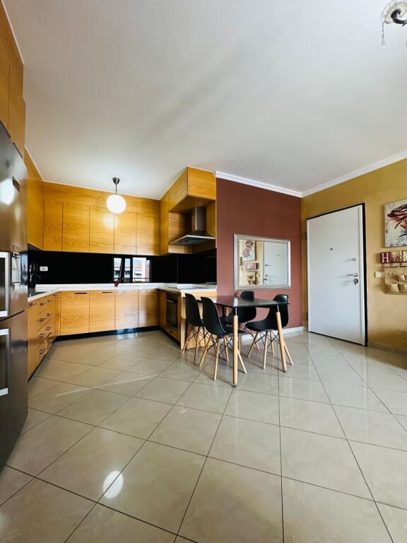 🏡 Modern 2+1 apartment for rent at Pallati me Shigjeta