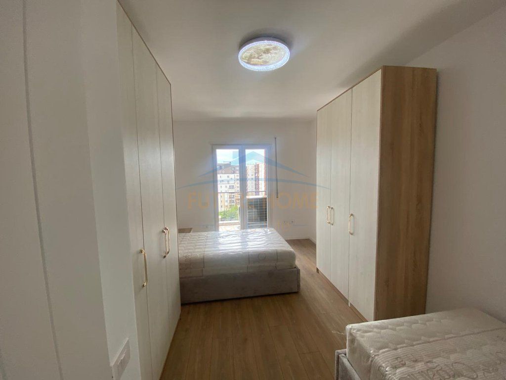 Qera, Apartament 2+1+2, Kamez