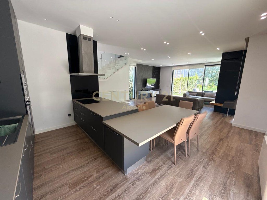Individual villa for rent in Mandarine Drive Residence,