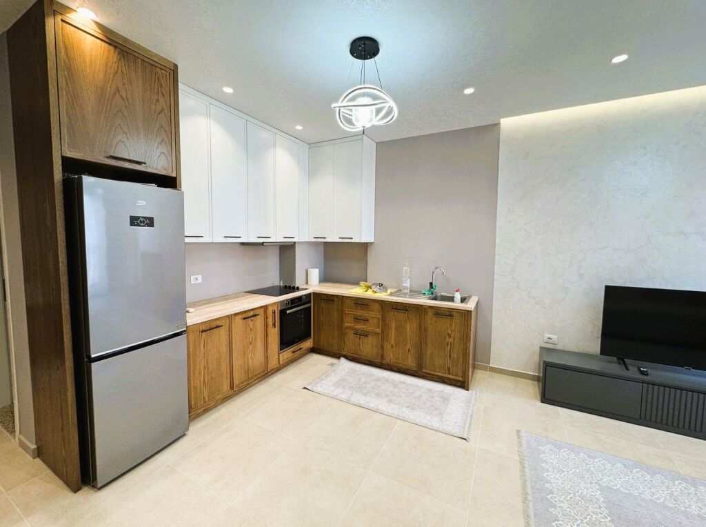 🏡Shitet Apartament 1+1 te📍 Rruga Skënderbeu, Golem, Durres🔥