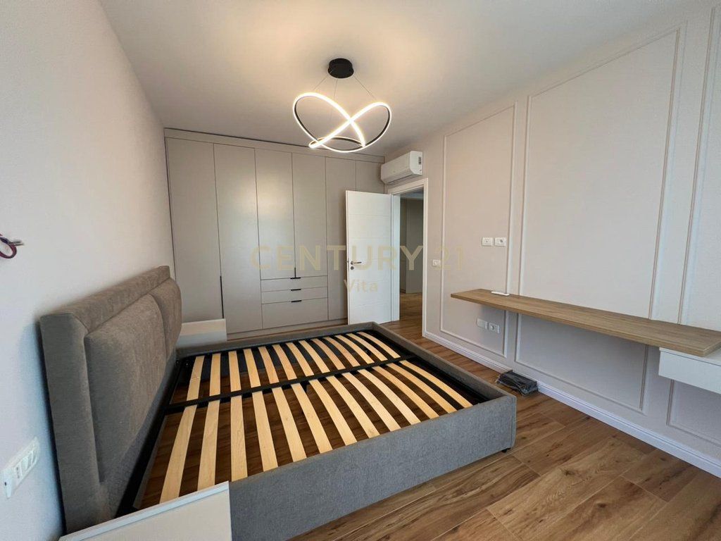 JEPET ME QIRA APARTAMENT 2+1+2 ME PAMJE DETI NE CURRILA ,DURRES !!!