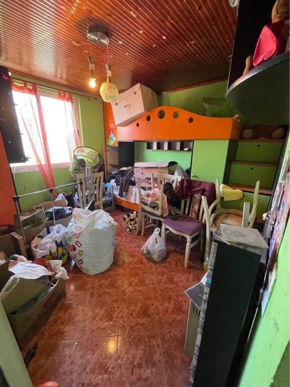 FOR RENT 2+1 3RD FLOOR OF AN ALPIN VILLA - PORCELAIN