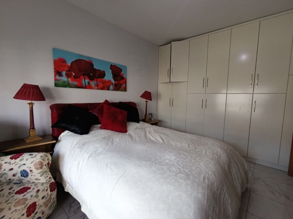 APARTAMENT PER SHITJE 2+1+ GARAZH ( 21 METRA) NE FRESK !
