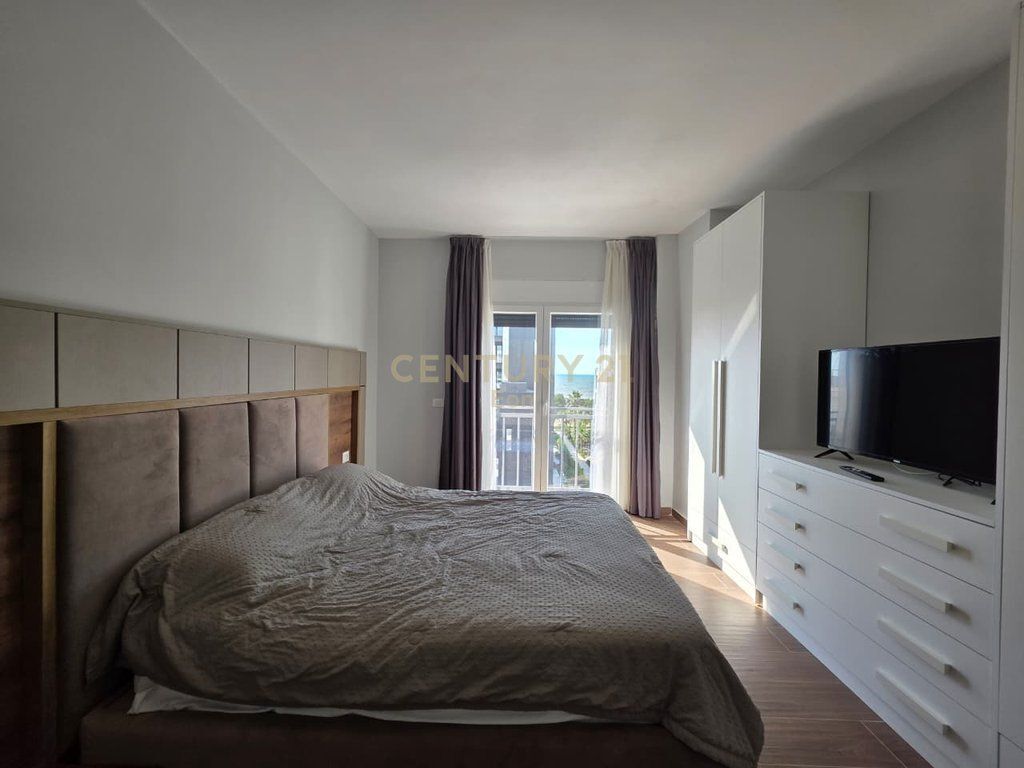 SHITET SUPER APARTAMENT 2+1 ME PAMJE DETI NE QERRET!