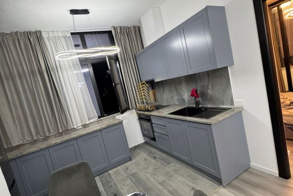 Affitto, Appartamento 1+1+BLK, Viale Zogu I, 650 Euro