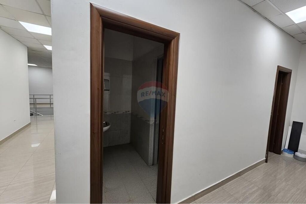 Ufficio - In Affitto - Selvia, Tirana
