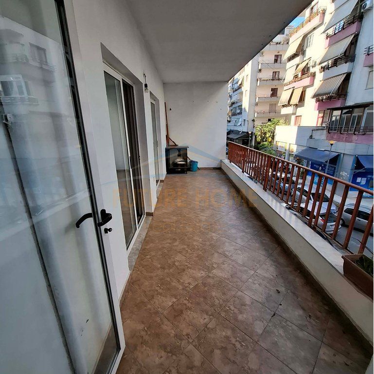 For sale, 2+1 Apartment, Çabej Buildings, Misto Mame