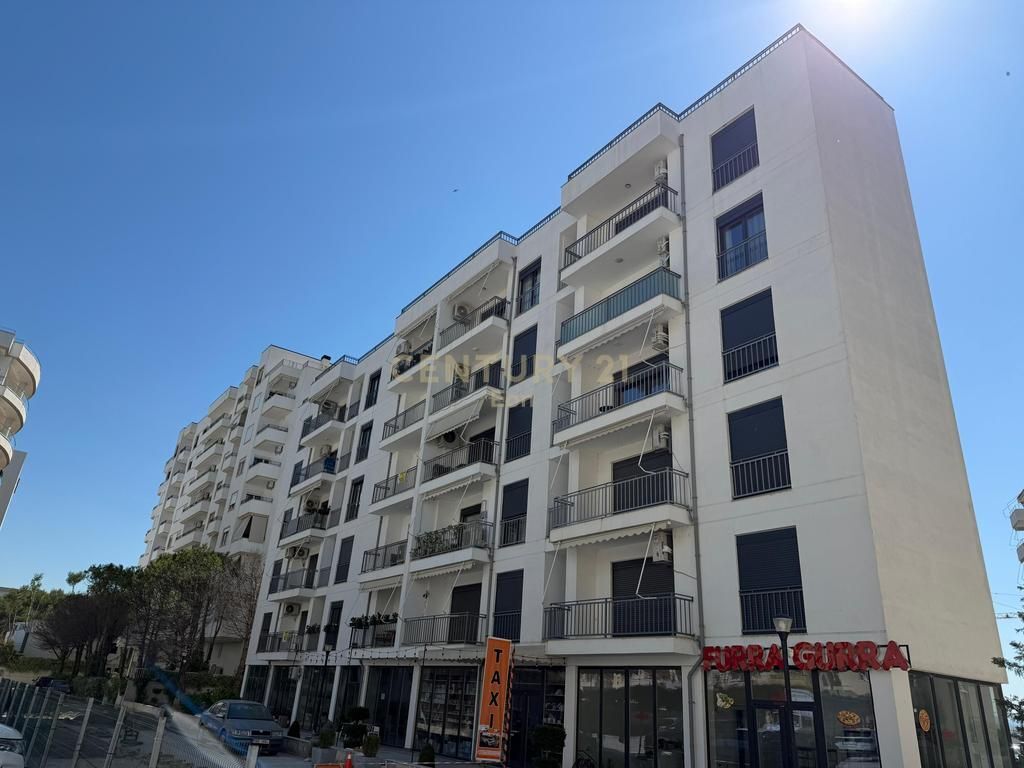 SHITET SUPER APARTAMENT 2+1 ME PAMJE DETI NE QERRET!