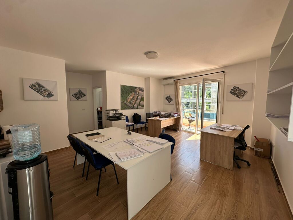 Shitet Apartament 2+1+2 Tualete , Kopshti Zoologjik