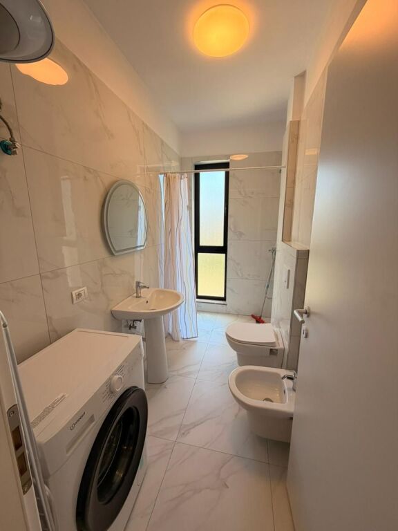 🏡 Shitet Apartament 1+1 | Golem, pranë Kompleksit Liburna
