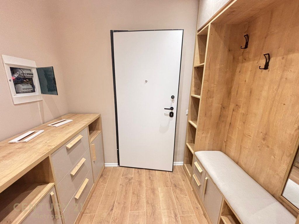 Modern 2+1+2 apartment for rent with storage and 2 parking spaces