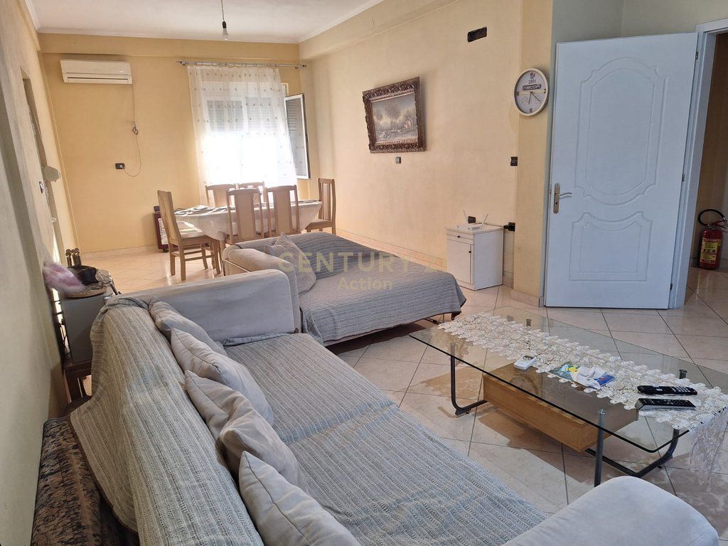 SUPER OCCASIONE 🔥 🏡 Villa su 2 Piani + Terreno in vendita a Durrës, Via della Spiaggia