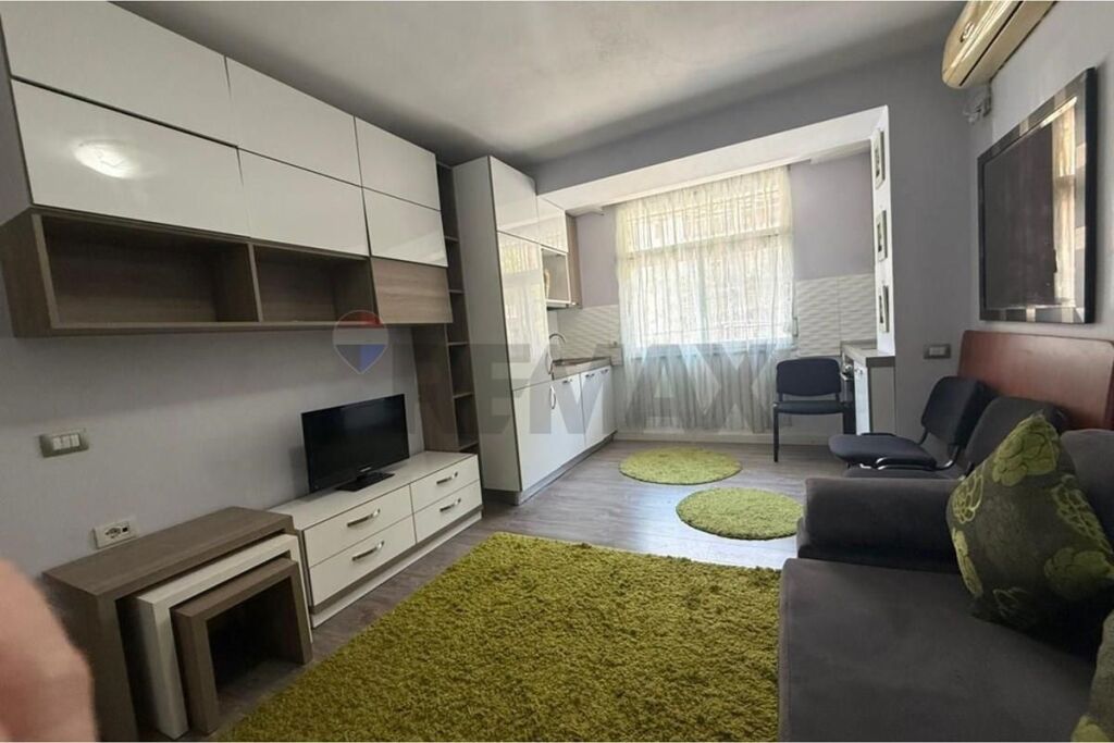 Shitet apartament në zonën e Myslym Shyri
